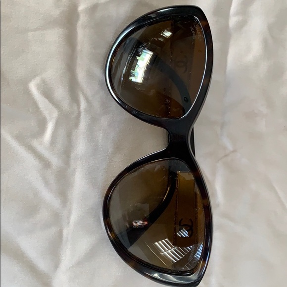 Limited edition Chanel cat eye brown - Picture 5 of 5